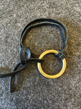 BRASS RING LEATHER BRACELET